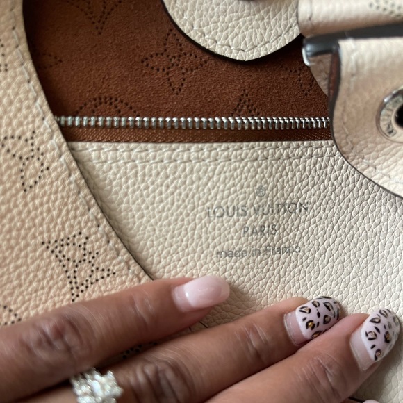 Louis Vuitton Carmel bag - Picture 7 of 10